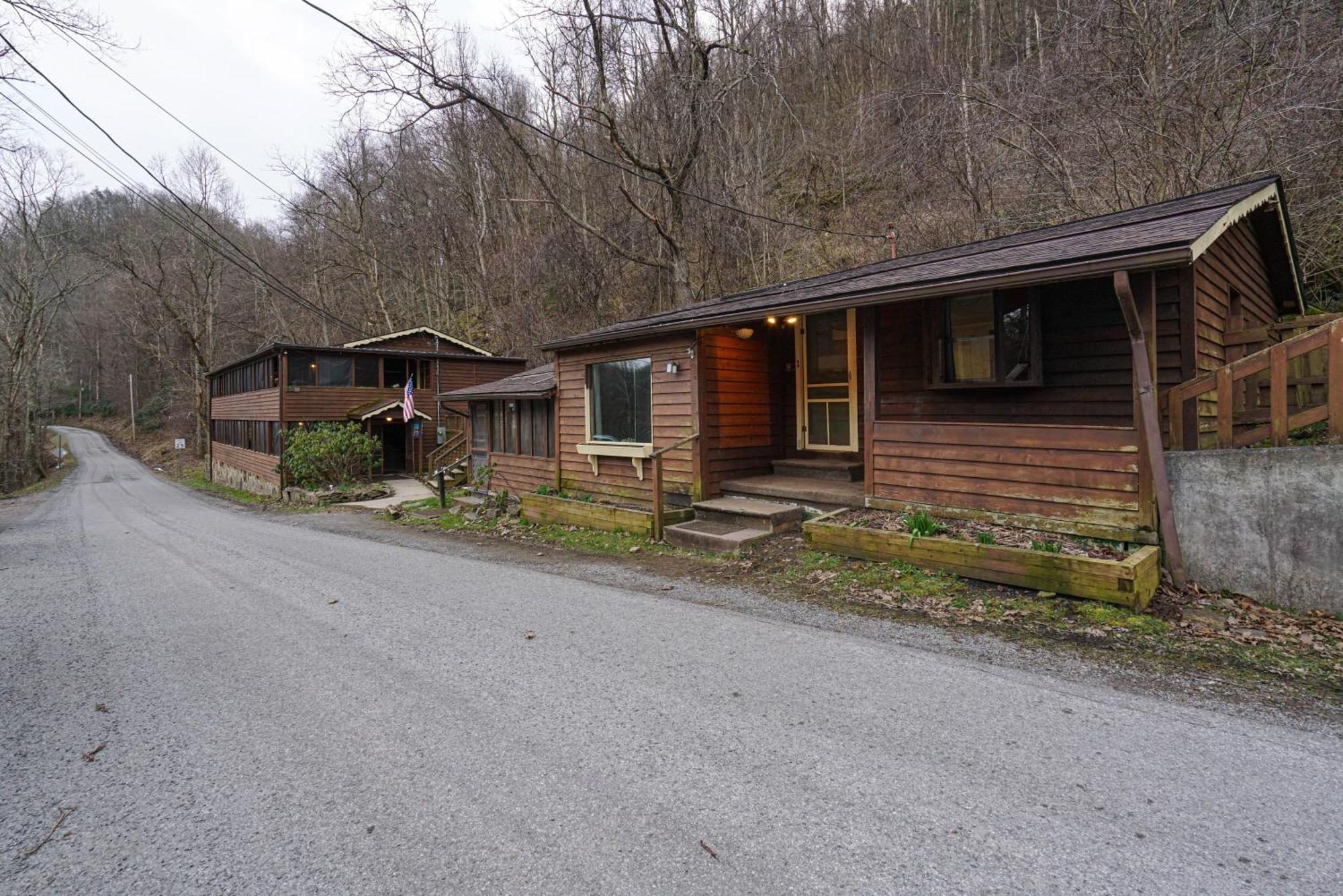 River Front Resort Elkins Exterior photo