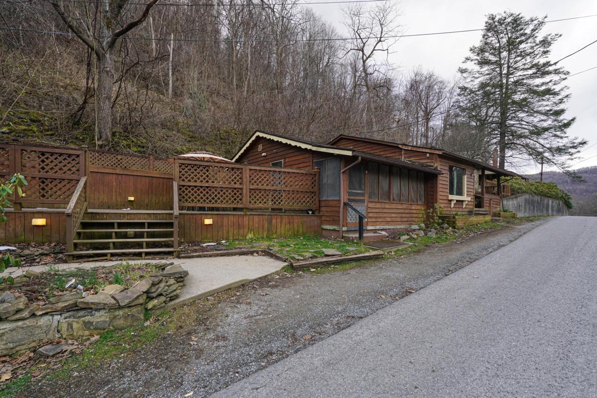 River Front Resort Elkins Exterior photo