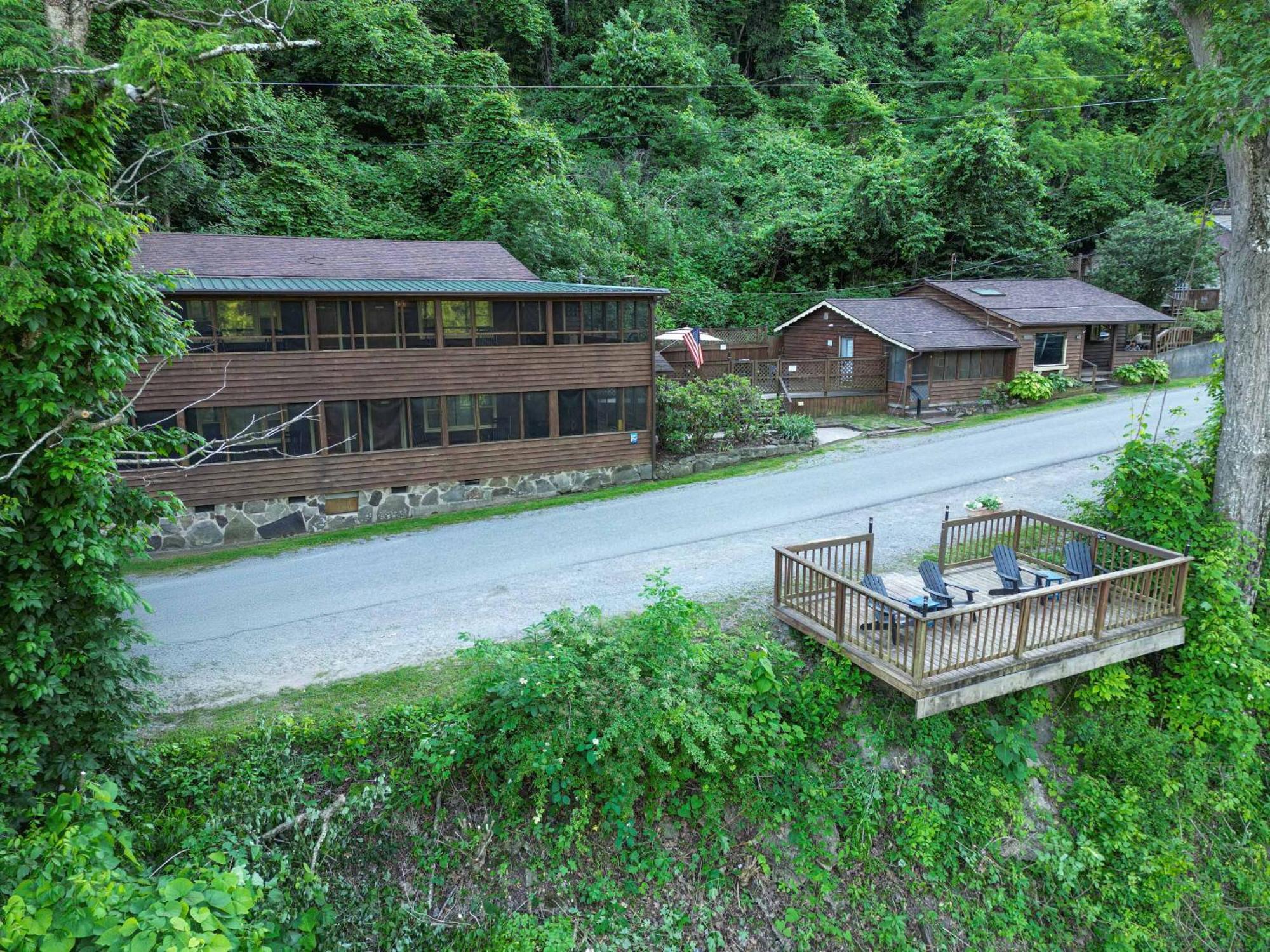 River Front Resort Elkins Exterior photo